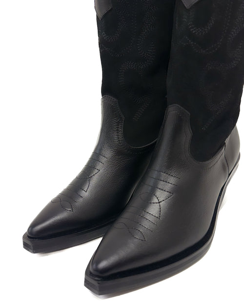 Aurora Boots Black