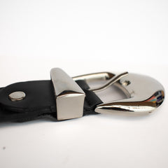 Belt with asymmetric buckle